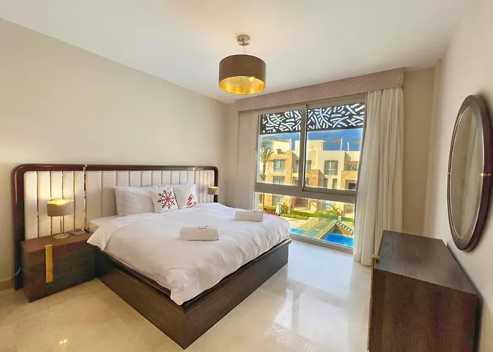 Homestyle 3br Penthouse Pool & View Hurghada
