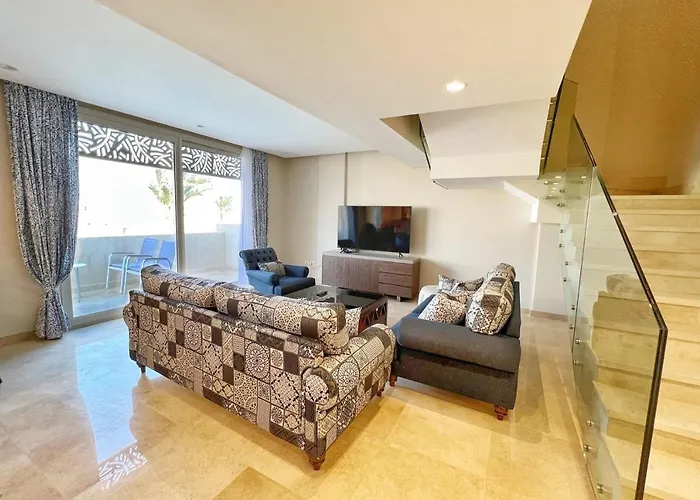 Homestyle 3br Penthouse Pool & View * Hurghada