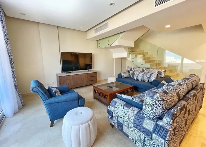 Homestyle 3br Penthouse Pool & View Hurghada